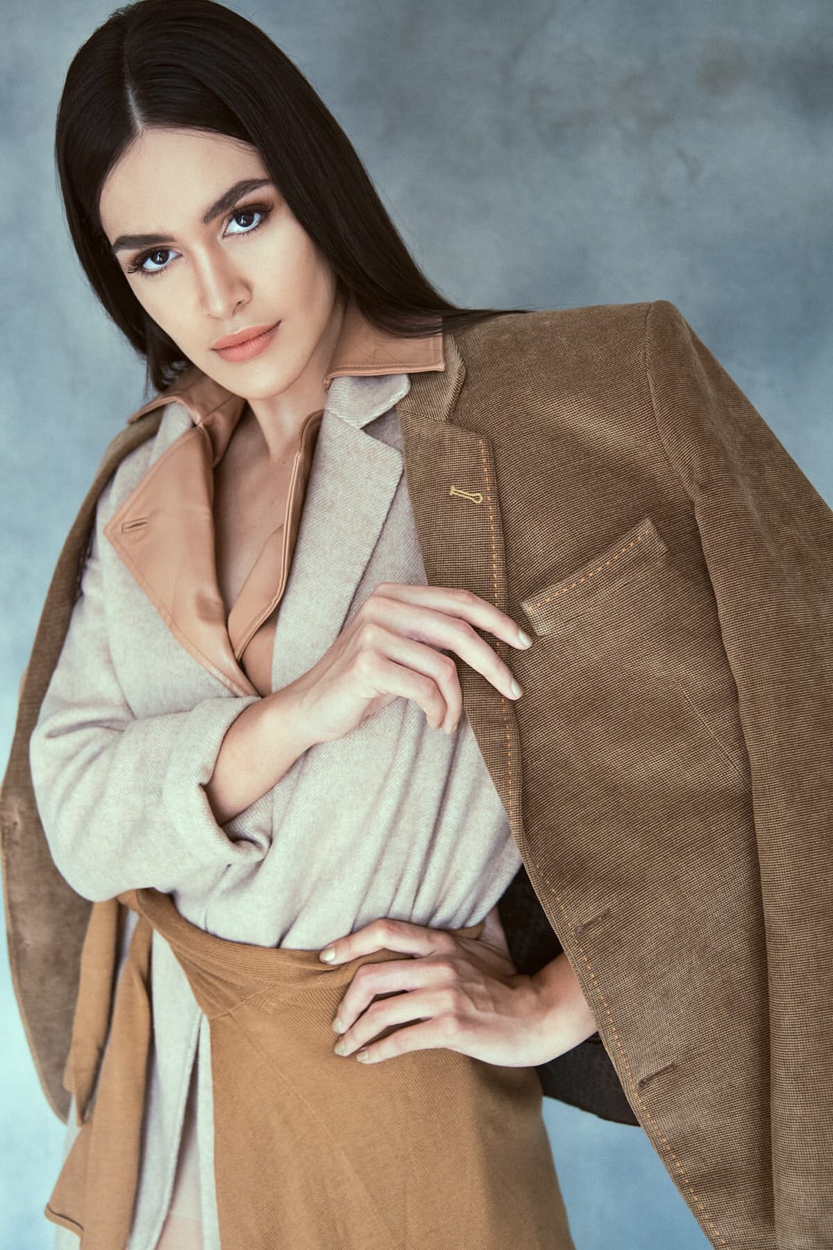 María Fernanda — Editorial